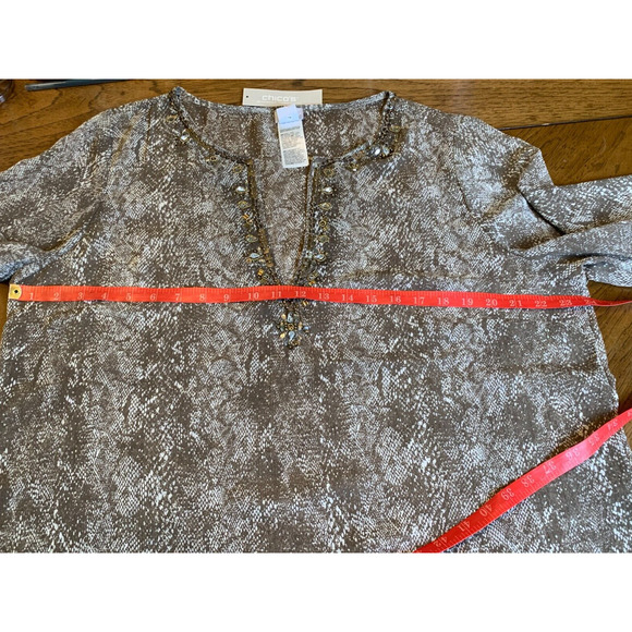 CHICO's | Printed Chiffon Split Neck Tunic Beaded Neck Chico's Sz 3 - Picture 9 of 11